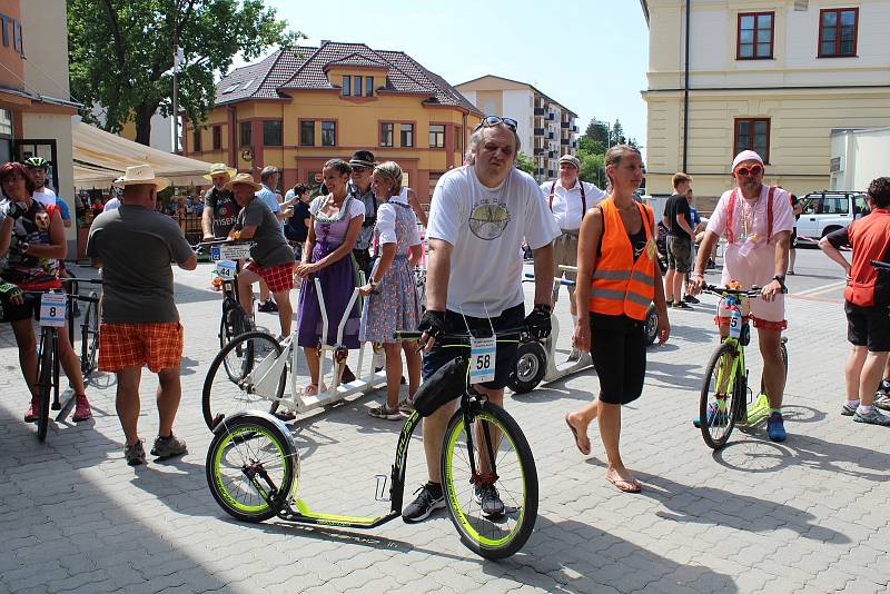 Bechyni v sobotu ovládly koloběžky. Konal se v ní totiž již 49. ročník koloběžkové Grand Prix Bechyně.