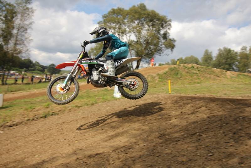 V Pacově se jel pátý závod mezinárodního mistrovství republiky v motokrosu.