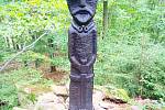 Dřevěná socha keltského válečníka na Malém Blaníku