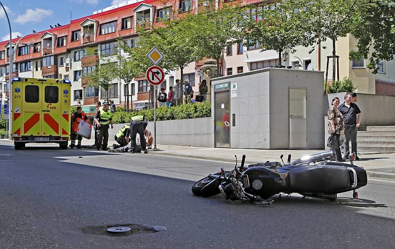 Nehoda na Křižíkově náměstí v Táboře. 