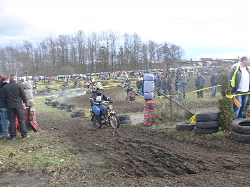 V sobotu se v Soběslavi jel 15. ročník závodu malých motocyklů. 