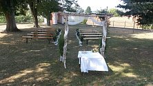 Svatby v myslkovickém zámeckém parku