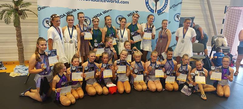 Taneční skupina Coda z Táborska zvítězila se svou choreografií na soutěži WDA World Dance Championship 2022.