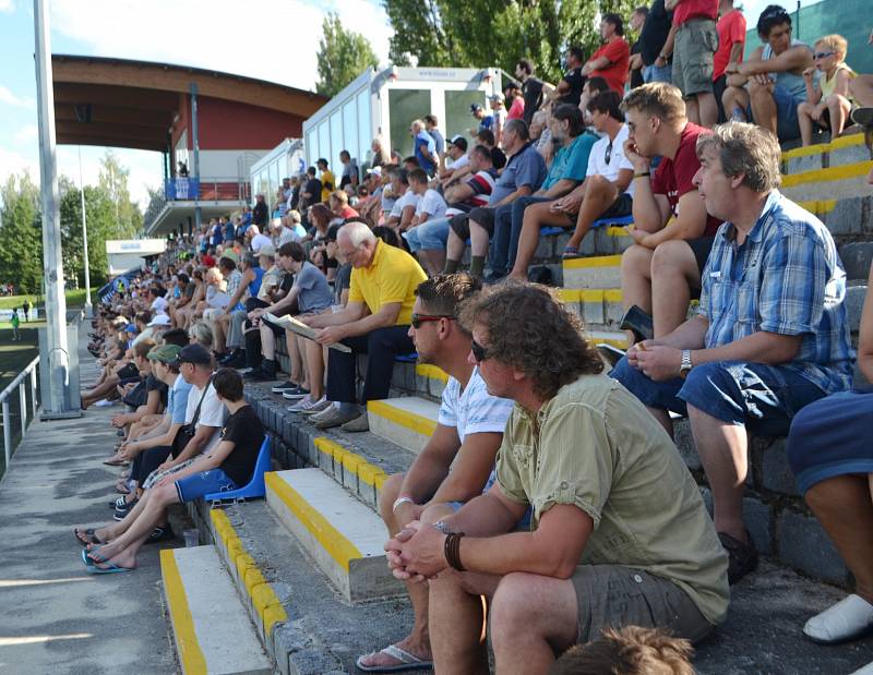 Druholigová premiéra na novém stadionu na "Kvapilce".