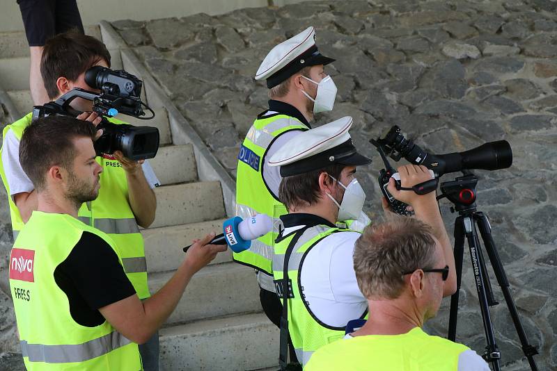 Společná preventivní akce Ředitelství silnic a dálnic (ŘSD), Besip a dopravní policie se uskutečnila na dálnici v Chotovinách.