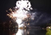 Na plánském nábřeží se již tradičně konal 1 ledna novoroční ohňostroj..