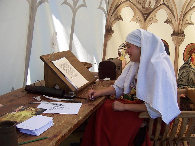 Návštěvníci festivalu se mohli seznámit s celou řadou historických řemesel.