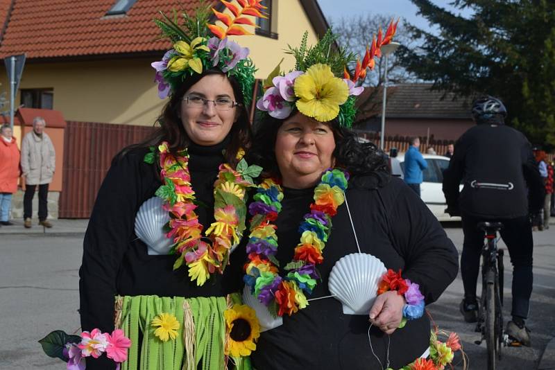 Skalický masopust měl na trase zastávku v Želči. 