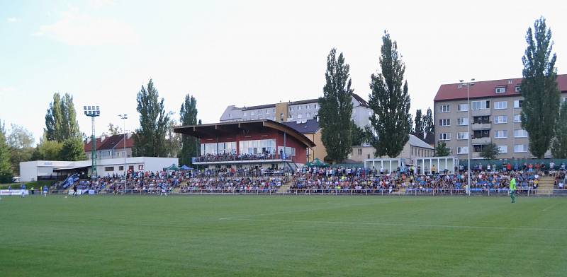 Druholigová premiéra na novém stadionu na "Kvapilce".