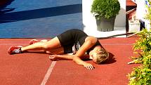 Vyčerpaná Linda Vítová chvíli poté, co prohrála sprinterský souboj o bronz s Janou Jirouškovou.