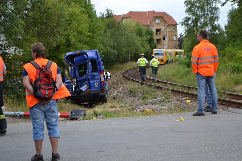 Dopravní nehoda na vlakovém přejezdu v Měšické ulici v Táboře v roce 2017.