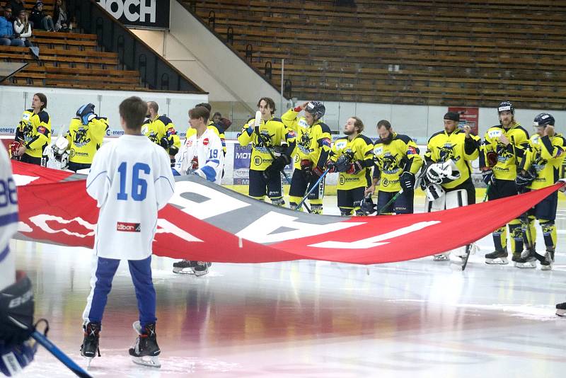 1. kolo II. hokejové ligy: HC Tábor - HC Kobra Praha 6:3.