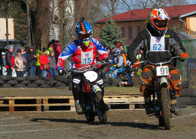 Do areálu Automoto klubu v Soběslavi se po roční přestávce v sobotu 19. února vrátil v pořadí 21. ročník závodu padesátek, Off-road fichtel day.