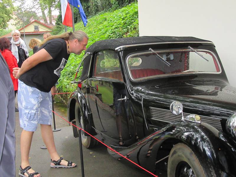 Památník Edvarda Beneše připravil slavnostní zahájení nové výstavy.