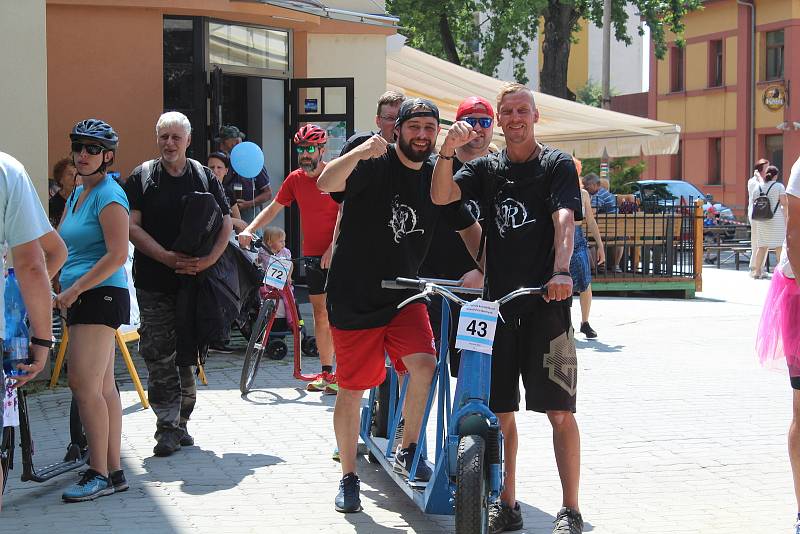 Bechyni v sobotu ovládly koloběžky. Konal se v ní totiž již 49. ročník koloběžkové Grand Prix Bechyně.