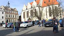 V sobotu z táborského Žižkova náměstí startoval již šestý ročník Rallye Česká Sibiř. Jedná se o sportovní akci, kterou pořádá sedlecko-prčická Asociace pro elektromobilitu ČR.