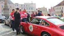 Z Tábora v sobotu dopoledne vyrazila rallye veteránů Spring Classic.