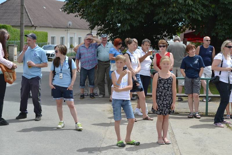 Dobroničtí hasiči oslavili v sobotu 130 let od založení sboru. 