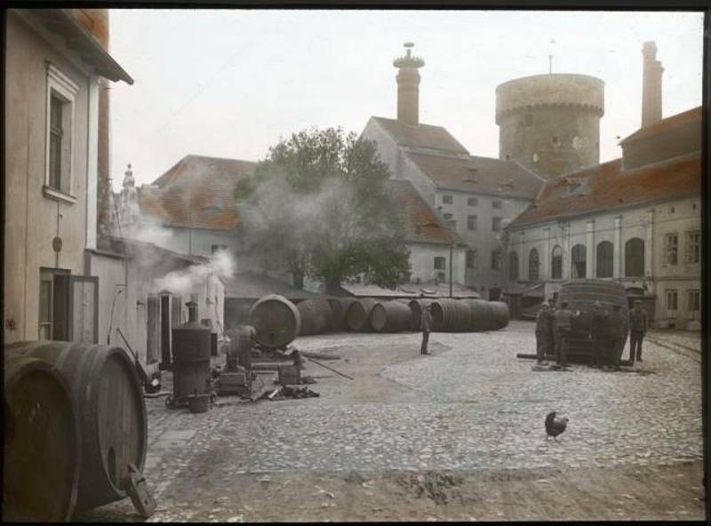 Táborský pivovar. Historické fotografie pocházejí z atelieru Šechtl a Voseček. Zveřejňujeme je s laskavým svolením Marie Šechtlové.