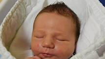 Ondřej Houska z Hlavatců. Narodil se 10. června v 0.04 hodin jako první dítě rodičů Michaely a Petra. Vážil 4180 gramů a měřil 53 cm.