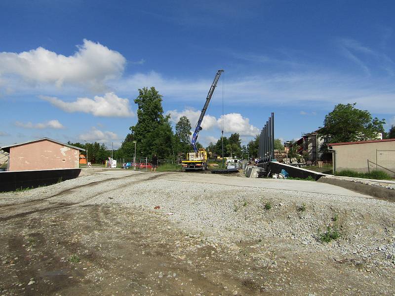 Exkurze na stavbě nové přeložky IV. koridoru v úseku Soběslav - Doubí u Tábora 8. června 2022.