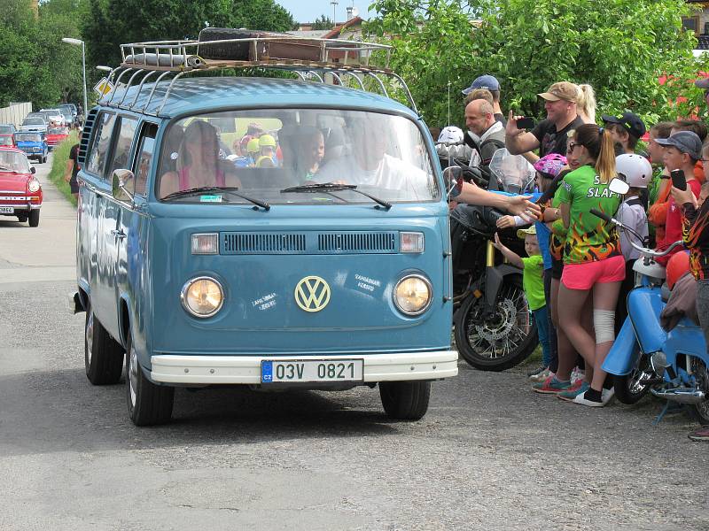 Sraz veteránů ve Slapech u Tábora v roce 2019.