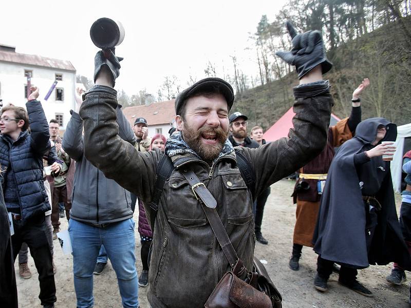 Milovníci historie, fantasy a Zaklínače si užili v Táboře na Housově mlýně čtyřdenní festival.