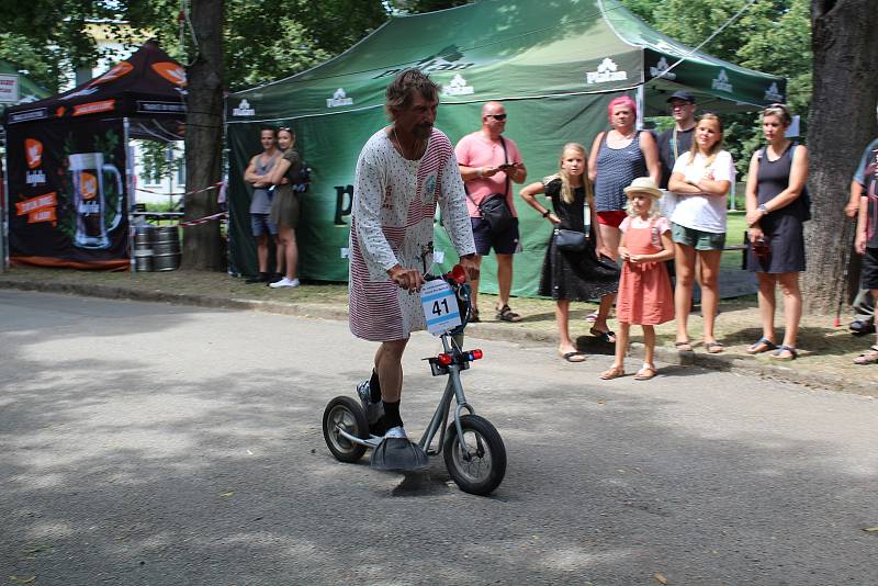 Bechyni v sobotu ovládly koloběžky. Konal se v ní totiž již 49. ročník koloběžkové Grand Prix Bechyně.