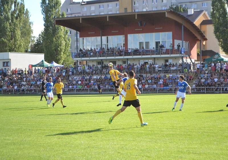 Druholigová premiéra na novém stadionu na "Kvapilce".