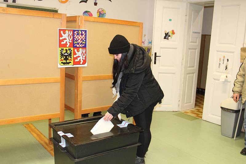 Volby v Sezimově Ústí.