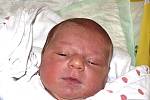 KAROLÍNA JANOUŠKOVÁ Z TÁBORA. Narodila se 23. června v 8.35 hodin.Vážila 3840 g, měřila 52 cm a má brášku Tomáše (6).