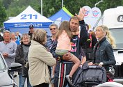 Mistr světa elitní letecké série Red Bull Air Race, mistr Evropy a vicemistr světa v letecké akrobacii kategorie unlimited - freestyle, člen reprezentace České republiky se představil v Táboře.