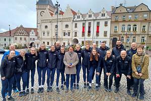 Volejbalistky před odletem na šampionát přijal starosta Tábora Štěpán Pavlík.