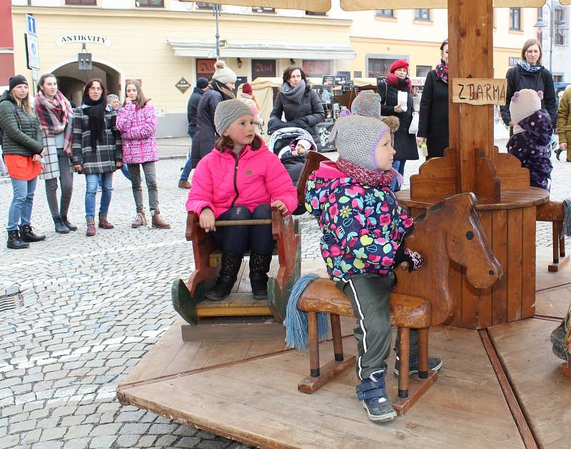 Velikonoční jarmark na Žižkově náměstí.