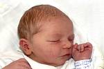 DANIEL KUBAŠTA Z PLANÉ NAD LUŽNICÍ. Bráška dva a půlletého Honzíka se narodil 12. srpna v 17.24 hodin. Vážil 3970 g, měřila 52 cm.