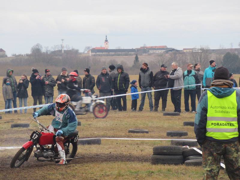 Off-road fichtel day v sobotu 11. ledna slavil na letišti v Soběslavi 20. narozeniny.