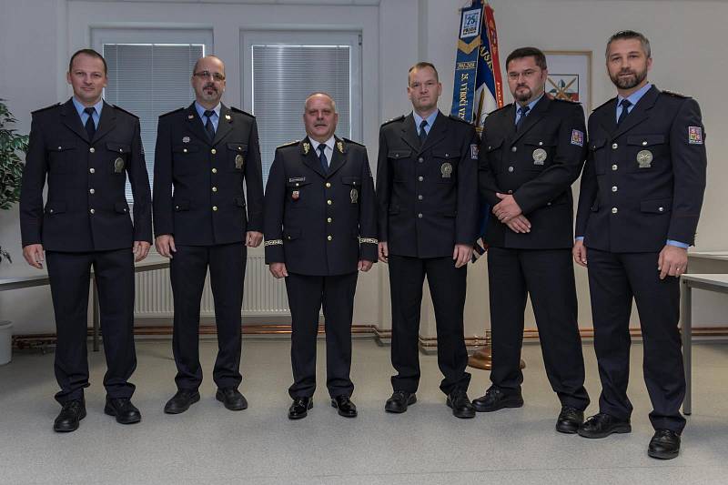 V pátek 8. listopadu si převzali medaile policisté z Táborska Za věrnost, Za zásluhy o bezpečnost a jeden policista získal dokonce Čestnou medaili Policie ČR.
