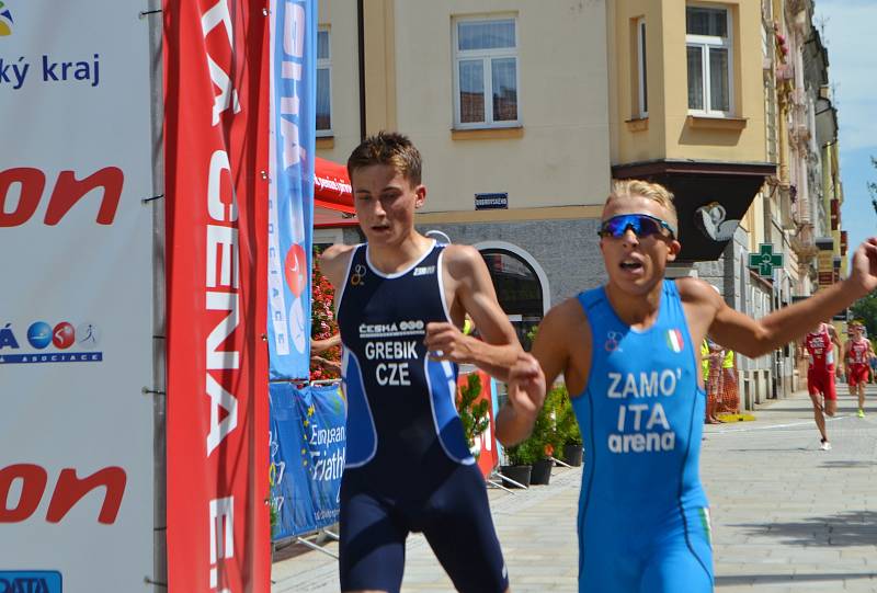 Táborský závod Evropského poháru nabídl navzdory velkému vedru impozantní podívanou.