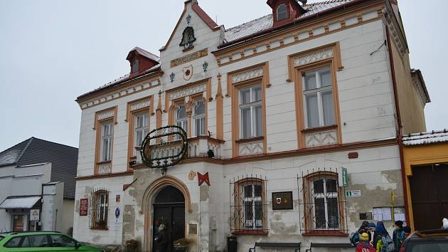 Radnice, v níž M. K. napadl starostu Vladimíra Maška sekerou a nožem.