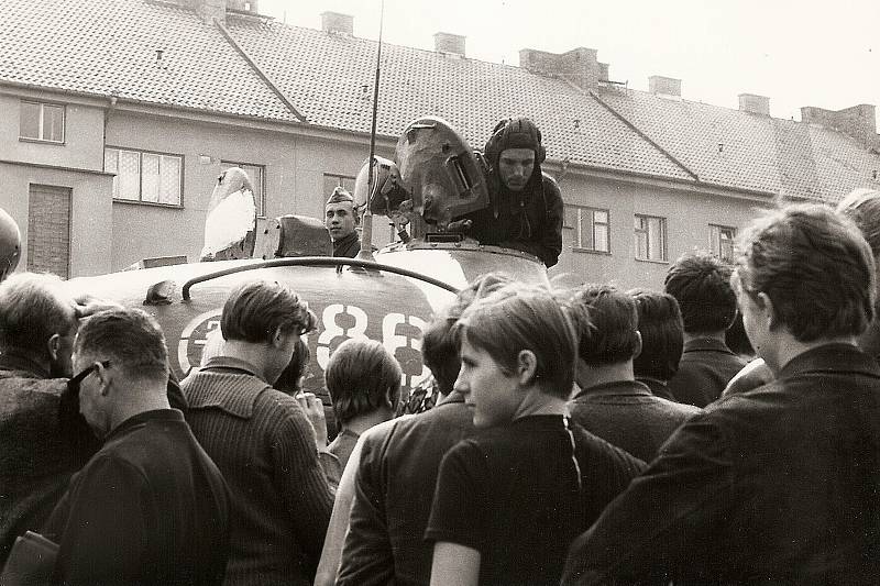 Dosud nepublikované snímky ze srpna 1968 v Táboře.