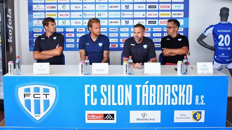 Z tiskové konference FC SILON Táborsko.