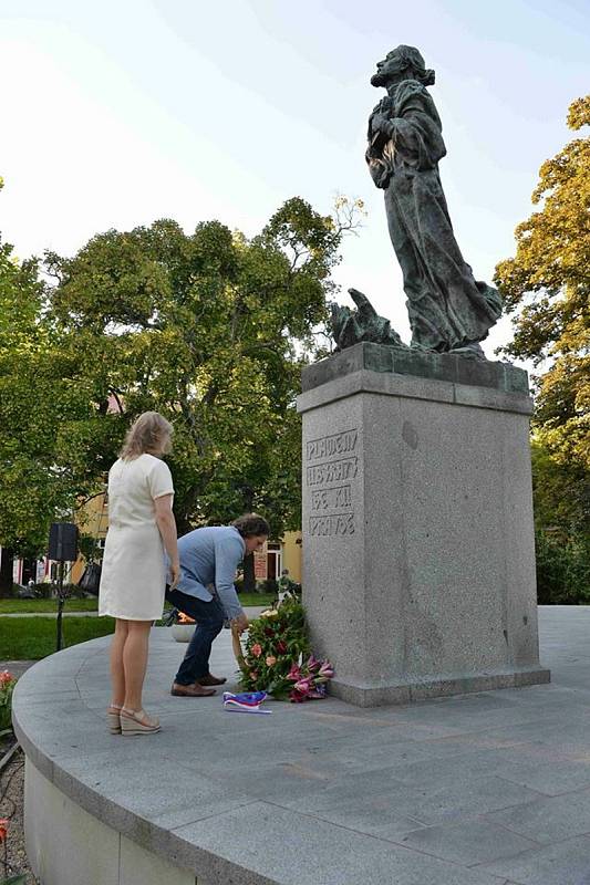 Pietní akt k 605. výročí od upálení Jana Husa v Táboře na Husově náměstí.