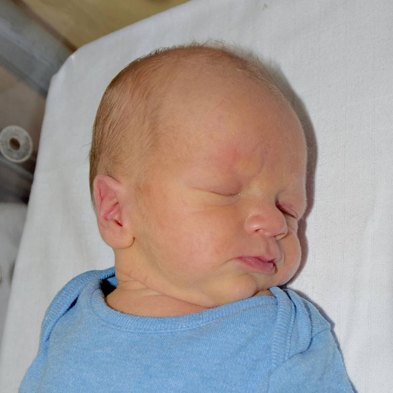 Petr Kubík ze Zárybničné Lhoty. Na svět přišel 22. srpna 2019 ve 23.25 hodin jako třetí dítě v rodině. Po narození vážil 2810 gramů, měřil 46 cm a má sestřičky Vlaďku (12) a Nikolku (5,5).