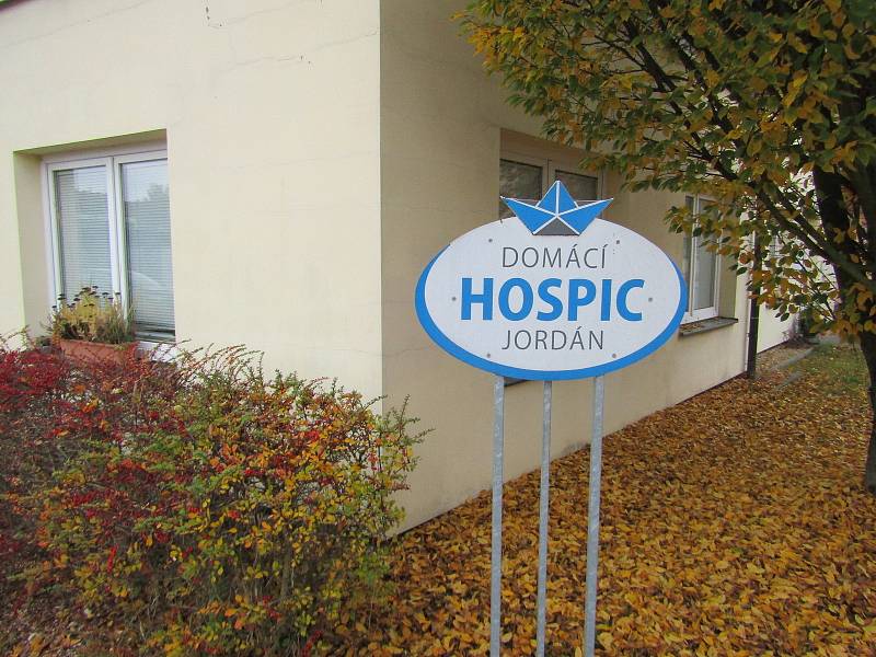 Domácí hospic Jordán v Táboře a jeho ředitelka Marie Sovadinová.