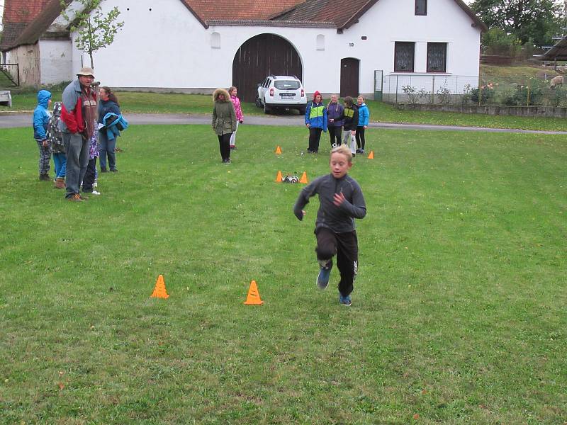 Děti do 15 let z SDH Košice běhaly v sobotu 5. října závod požárnické všestrannosti v Doubí u Tábora.