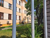 U táborské pobočky Krajského soudu v Českých Budějovicích pokračoval v úterý 22. srpna  případ obžalovaného muže (49) z Tábora, který měl opakovaně pohlavně zneužívat chlapce během volnočasových aktivit.