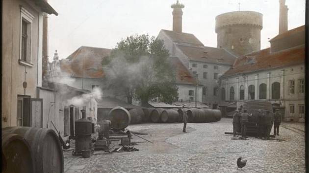 Táborský pivovar. Historické fotografie pocházejí z atelieru Šechtl a Voseček. Zveřejňujeme je s laskavým svolením Marie Šechtlové.