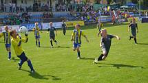 Finálový turnaj Ondrášovka Cupu rozzářil Kvapilku zajímavými fotbalovými boji i skvělou diváckou kulisou.