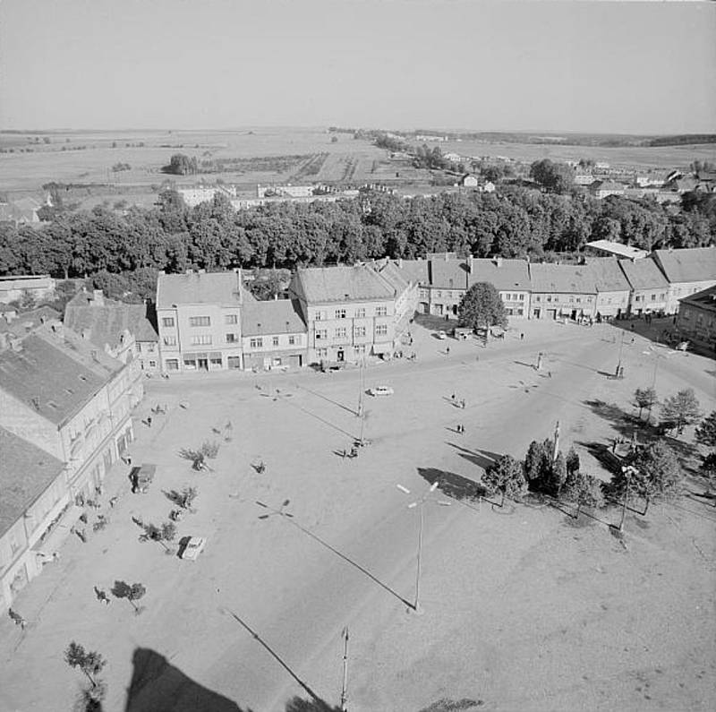 Z historie města Soběslav. Fotografie pochází z táborského atelieru Šechtl a Voseček. Zveřejňujeme je s laskavým svolením Marie Šechtlové.