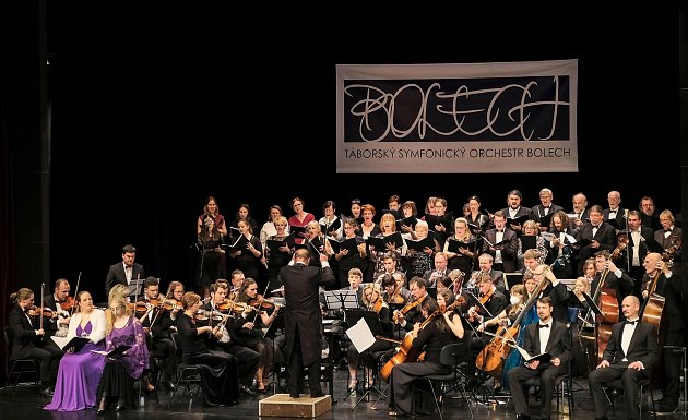 Vánoční koncert táborského symfonického orchestru Bolech